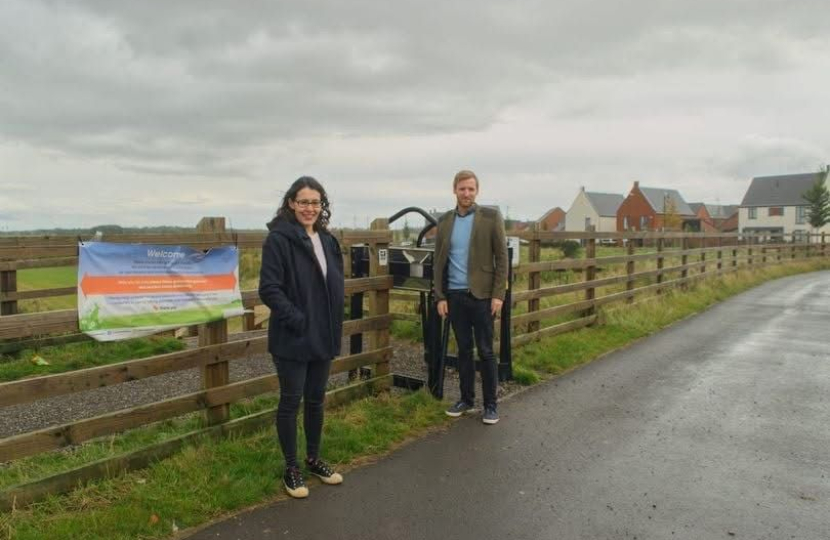 Cllr Charlotte Cupit and former MP Lee Rowley near the proposed Avenue School site